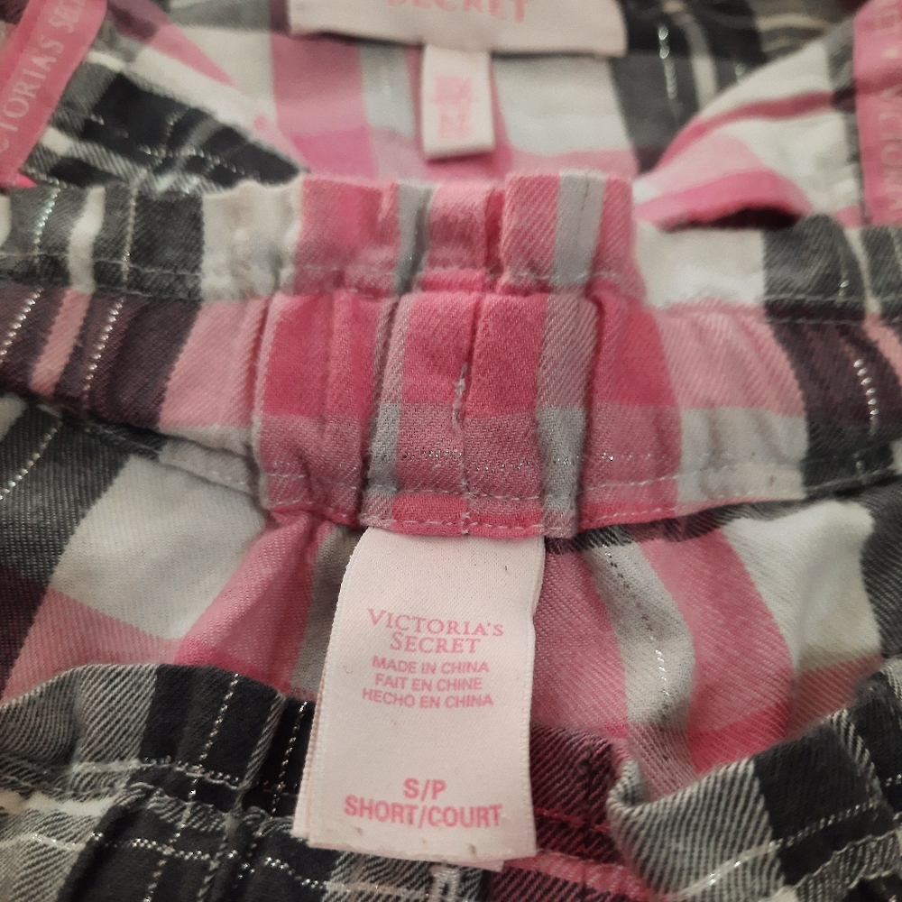 Victoria Secret Flannel PJs - Picture 4 of 13
